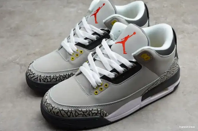 HYPE CT8532-012 Grey Jordan (2021) Cool Retro Air 3 0625